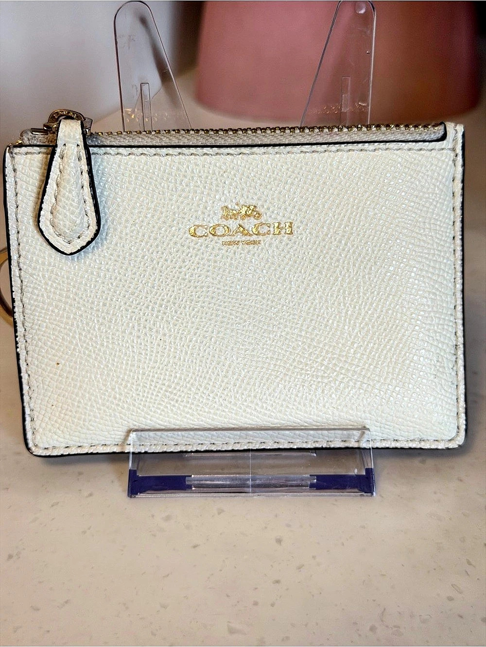 Coach EUC ID Case Cardholder w key or bag attachment in Creamy White